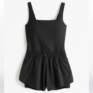 Abercrombie & Fitch YPB SculptLUX Hybrid Flyaway Onesie